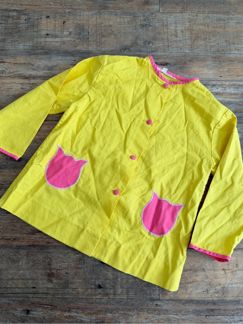 Vintage France 60s/70s Yellow Button-Up Shirt Jacket with Pink Tulip Pockets